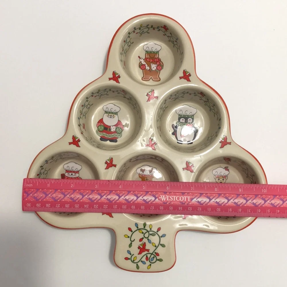 Temptations By Tara Christmas Tree Shaped Cupcake Muffin Baking Pan NWT
